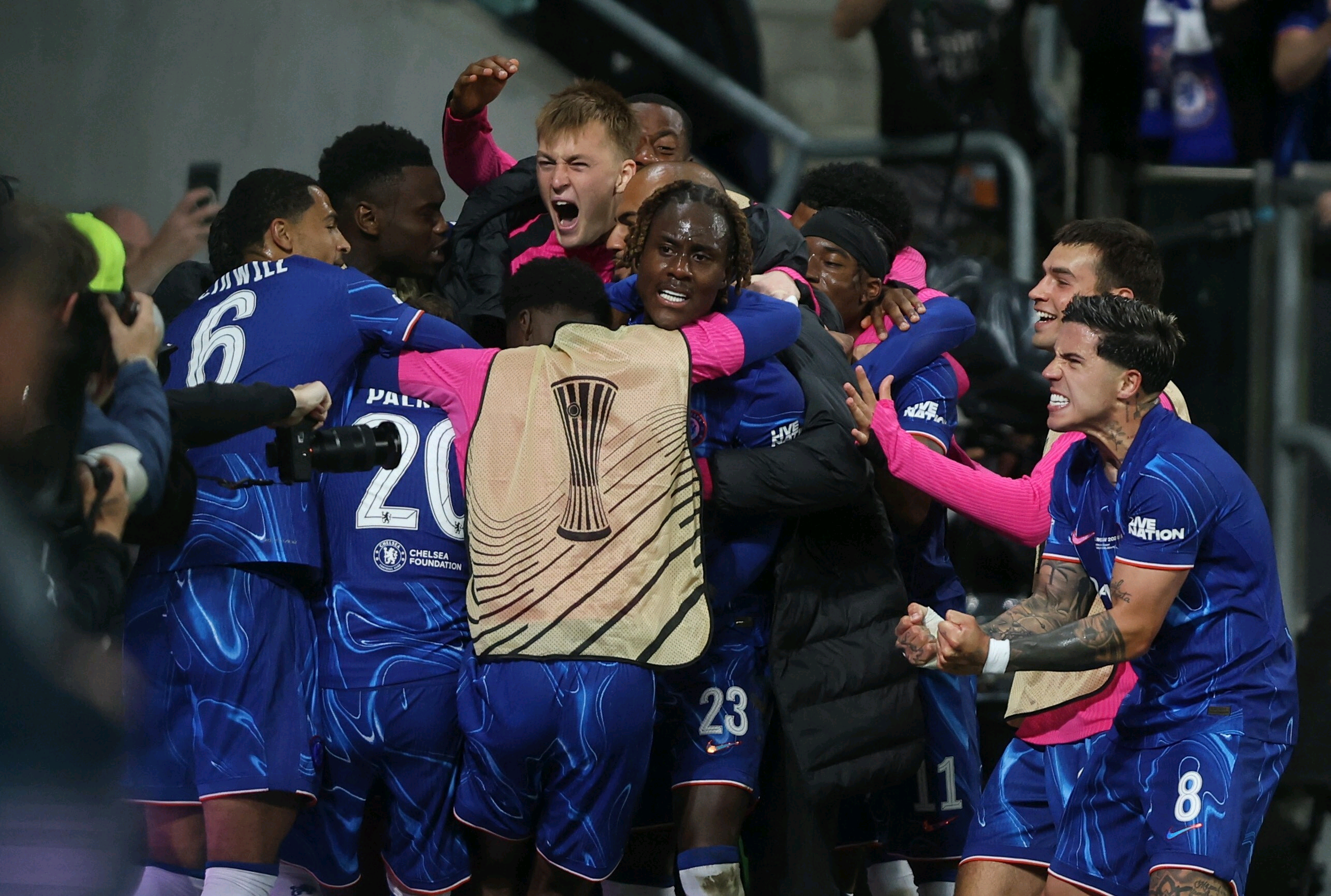 纽卡斯尔迎欧篮联关键赛，冲刺阶段强势反弹，管理层满意，球队文化再被提及的简单介绍爱游戏中国平台