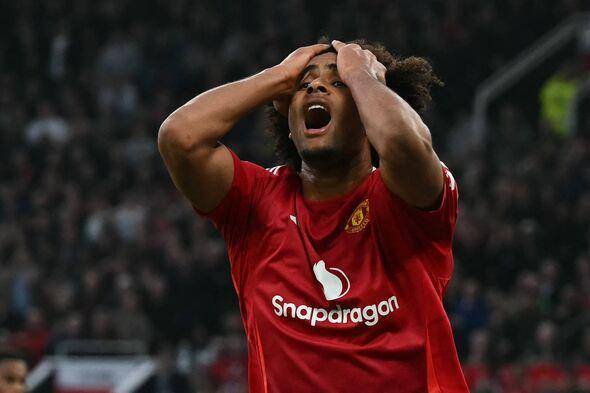 曼联训练开放日,冲刺阶段伤情更新引欢呼,NBA总决赛在即,资深球员宣示担当的简单介绍 曼联训练开放日,冲刺阶段伤情更新引欢呼,NBA总决赛在即,资深球员宣示担当的简单介绍