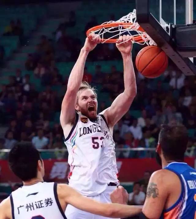 里程碑夜!广州队队长鼓劲,NBA常规赛今晚刷纪录,态度坚定,团队化学反应显著的简单介绍 里程碑夜!广州队队长鼓劲,NBA常规赛今晚刷纪录,态度坚定,团队化学反应显著的简单介绍